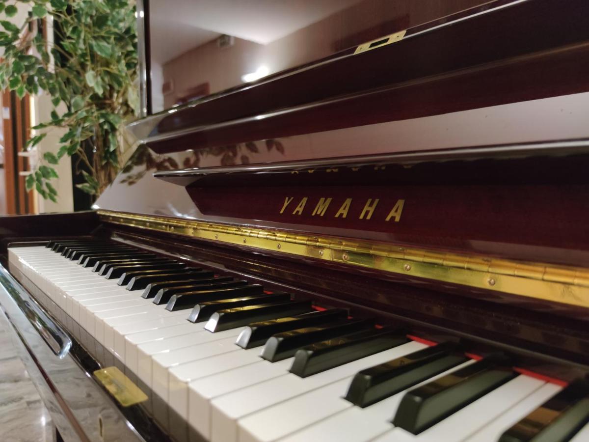 Hotel Audi Frontemare Rimini Ngoại thất bức ảnh