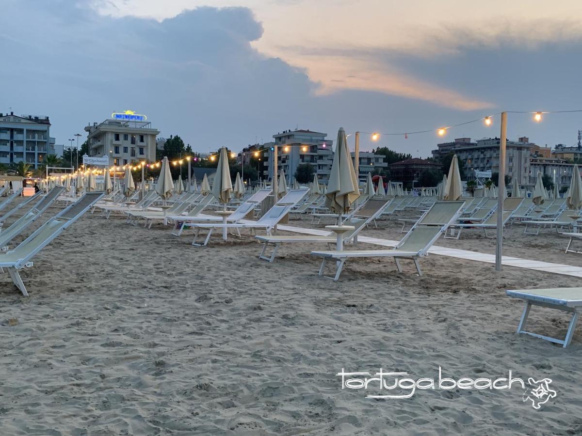 Hotel Audi Frontemare Rimini Ngoại thất bức ảnh