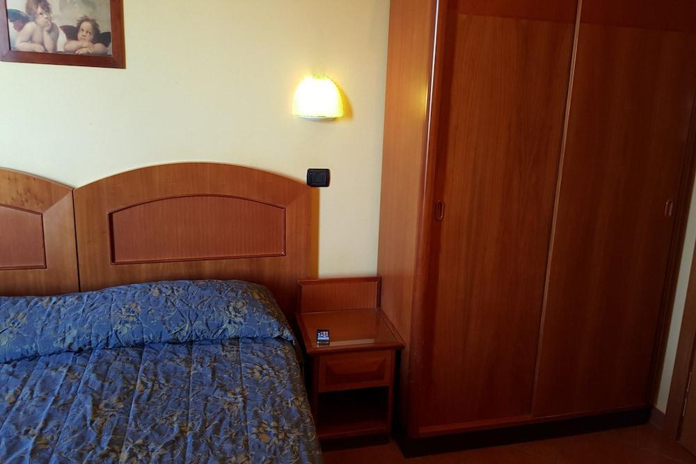 Hotel Audi Frontemare Rimini Ngoại thất bức ảnh
