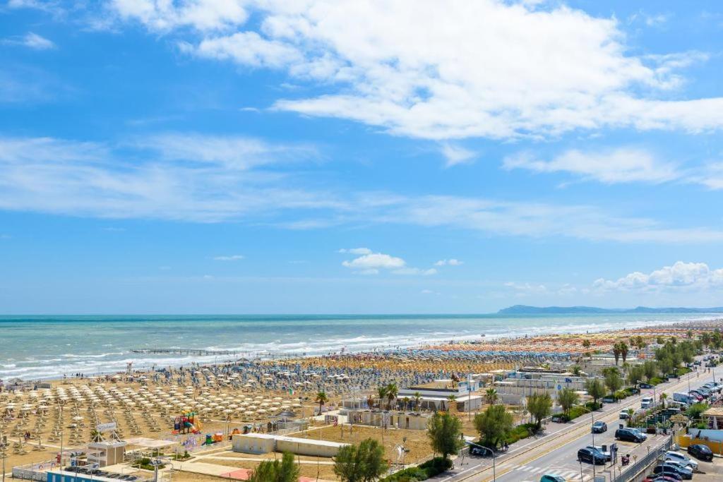 Hotel Audi Frontemare Rimini Ngoại thất bức ảnh