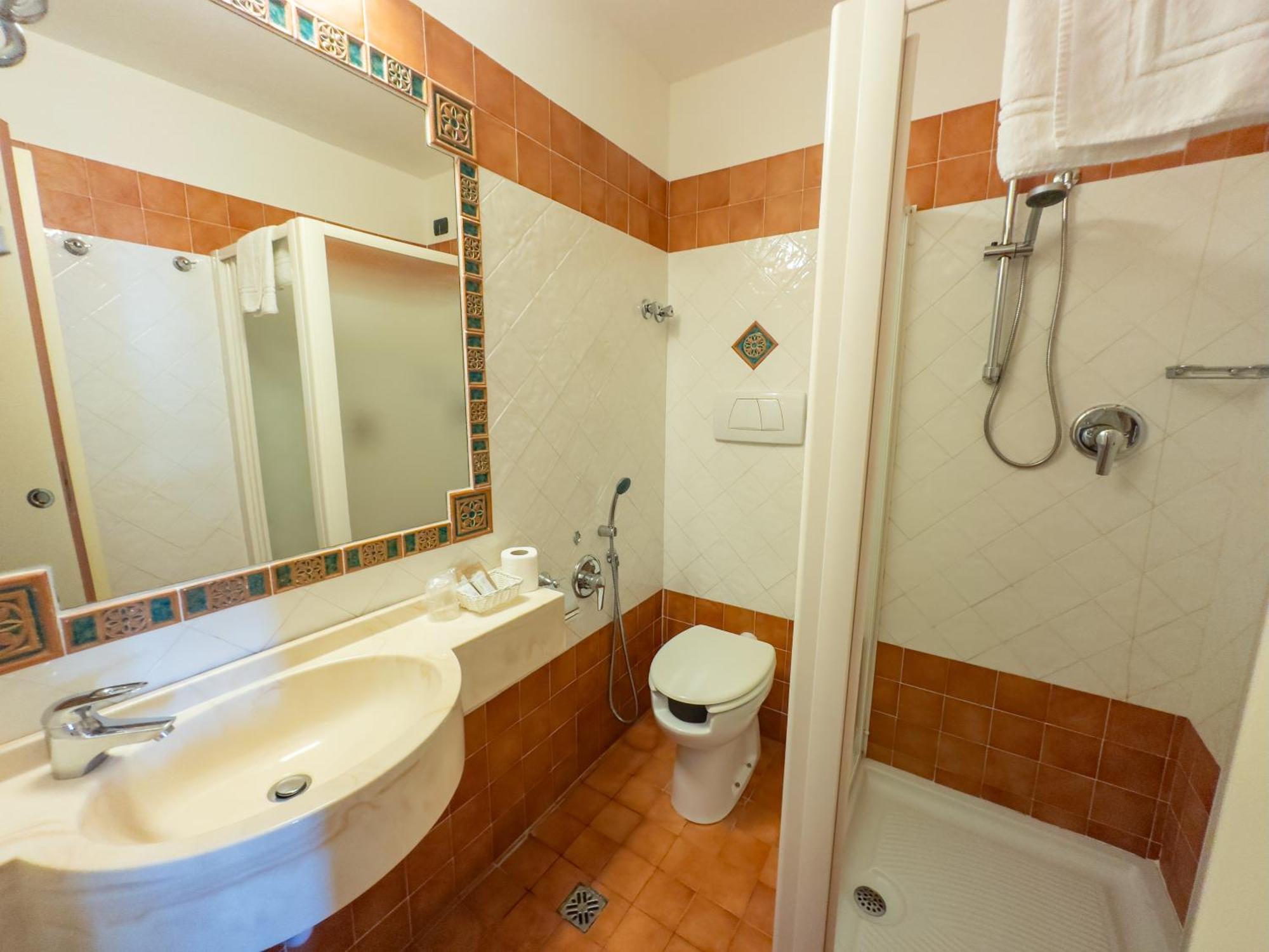 Hotel Audi Frontemare Rimini Ngoại thất bức ảnh